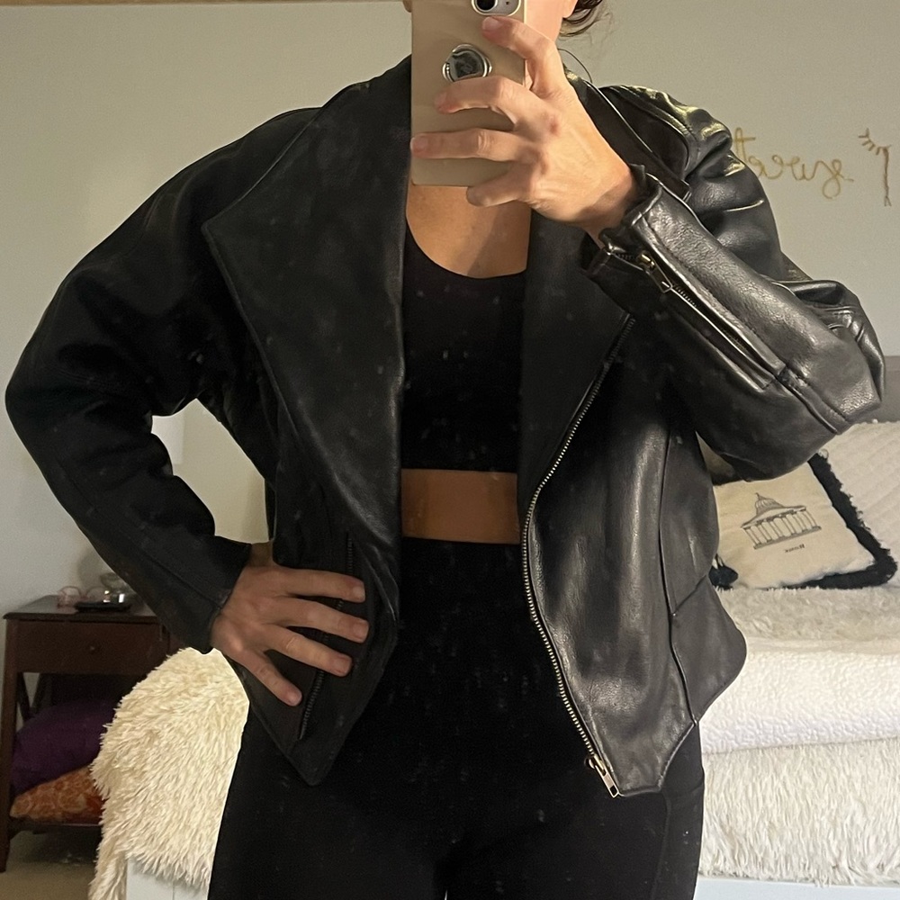 Motorcycle jacket - 100% authentic leather made for riding!